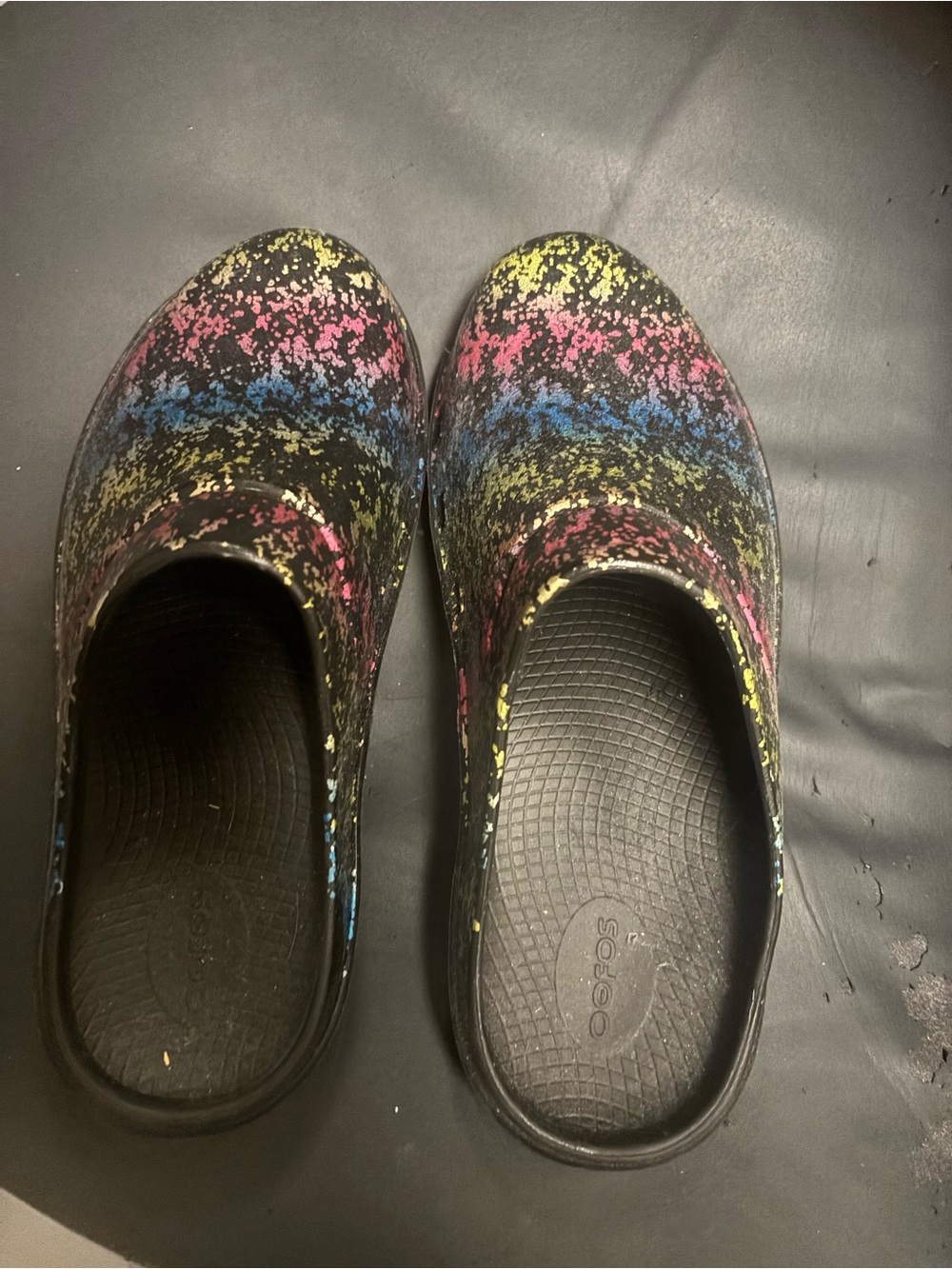 Speckled OOFOS Women's OOcloog size 10